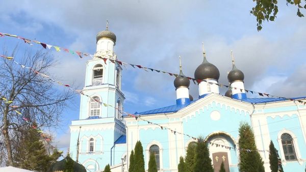 Русские ярмарки появились на рубеже 15 -16 веков.