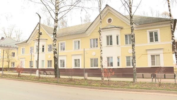 В поселке Электроизолятор продолжаются работы по благоустройству