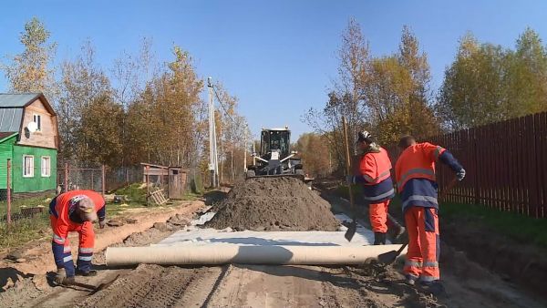 В селе Вишняково идут работы по ремонту дорог.