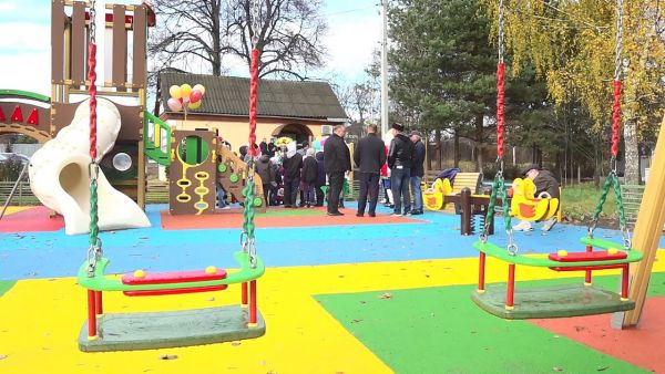 В территориальном управлении «Юго-Западное» на днях открыли новую детскую площадку.