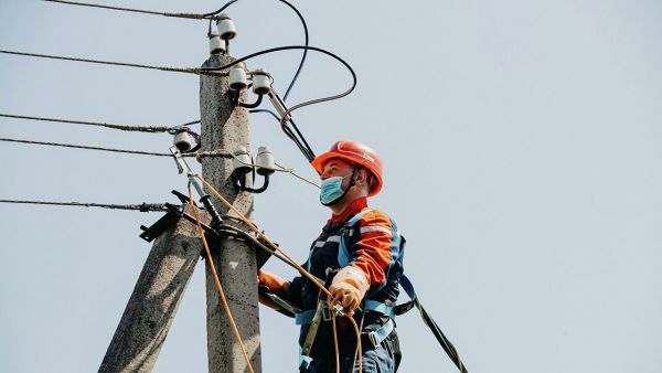 Энергетики обеспечили электроэнергией новый коттеджный поселок в Раменском районе