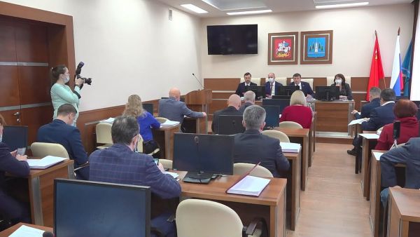 В администрации округа состоялось заседание Совета депутатов