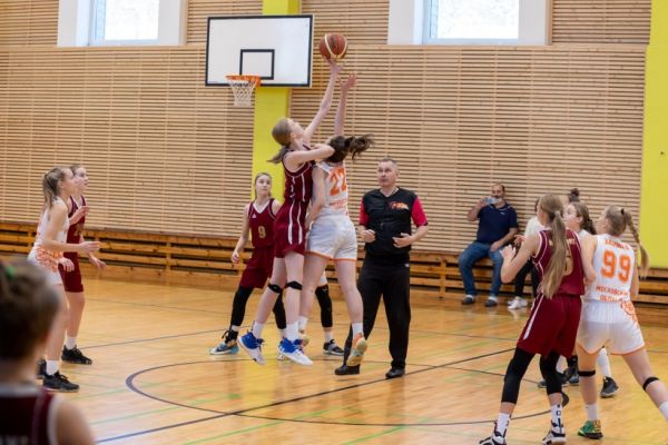 Раменские баскетболистки выиграли первый этап Европейской баскетбольной лиги среди девушек EGBL.