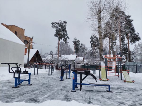 На стадионе «Авангард» (ТУ «Ильинский» Раменского городского округа) завершено строительство воркаут — площадки.