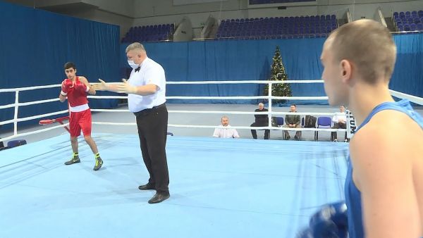 Турнир по боксу посвящен памяти знаменитого Советского спортсмена Сергея Ломакина.