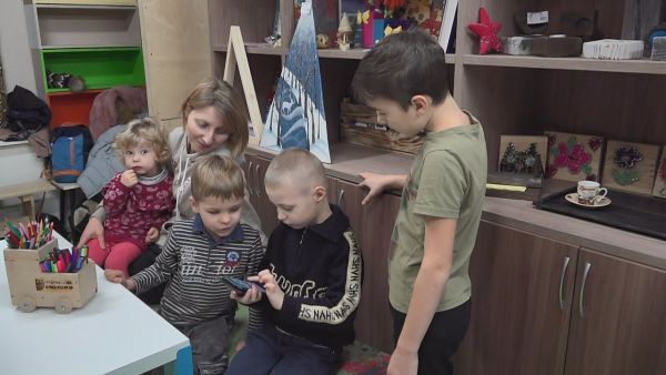 Творческую мастерскую «Мудрая Сова» посетил  Депутат Государственной Думы Роман Терюшков.