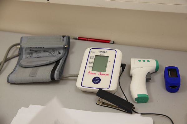 В целях предотвращения распространения COVID-19  временно приостанавливается плановая диспансеризация и профмедосмотры.