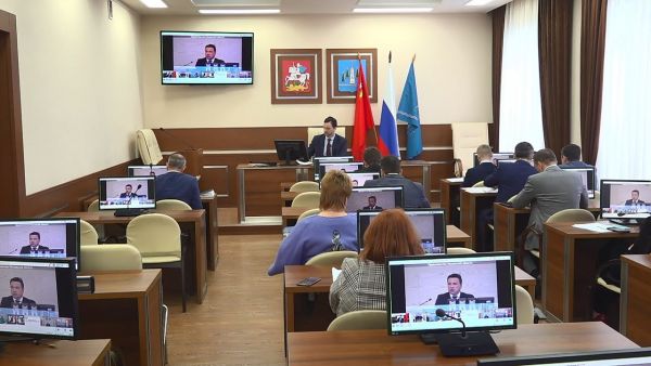 Андрей Юрьевич Воробьёв провёл оперативное совещание в 2022 году в режиме ВКС.