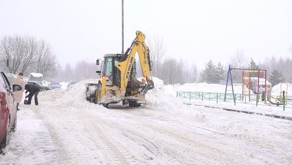 «Желтый» уровень опасности продлили в Подмосковье из-за гололедицы.