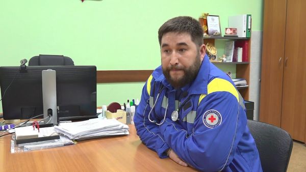 21 февраля свой профессиональный праздник отмечают фельдшеры.