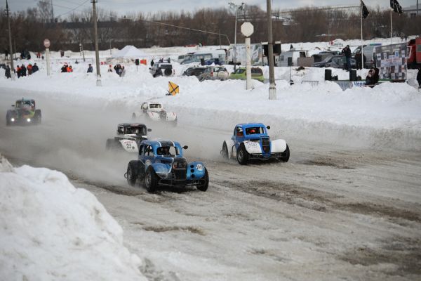 Всероссийский зимний фестиваль автоспорта «Мороз-2022» прошел на Раменском ипподроме.
