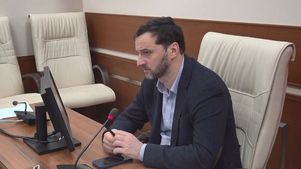 Глава округа провел совещание с руководителями управляющих компаний.