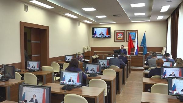 Губернатор Московской области провел совещание с руководящим составом региона.