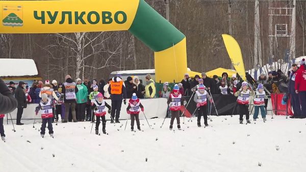 Лыжня Завьялова традиционно собирает на старт сотни лыжников.