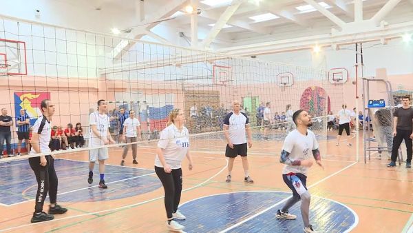 Первенство по волейболу среди педагогов, которое состоялось в Клишевской школе.
