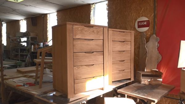 В 2010 году в деревне Коняшино открылось мебельное производство.