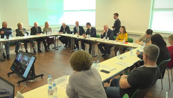 В Москве состоялся круглый стол на тему «Перспективы сохранения и развития народных художественных промыслов в РВ».