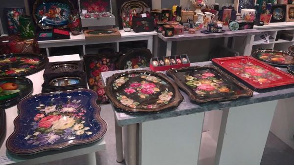 Выставка народных художественных промыслов «Ладья. Весенняя фантазия» открылась в Москве.