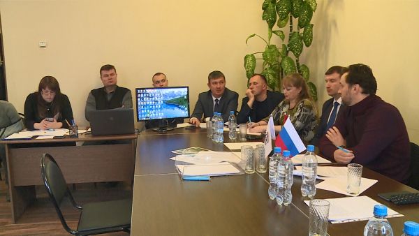 Встречу с жителями Удельной провел глава Раменского городского округа Виктор Неволин.