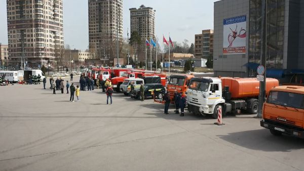 В Раменском состоялся смотр аварийно-спасательной техники.