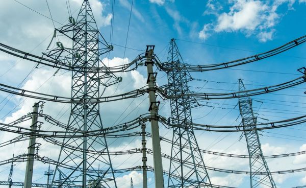 Энергетики предупреждают: нарушения охранных зон ЛЭП смертельно опасны!