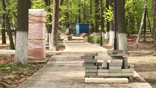 Масштабная реконструкция в Раменском городском парке продолжается.