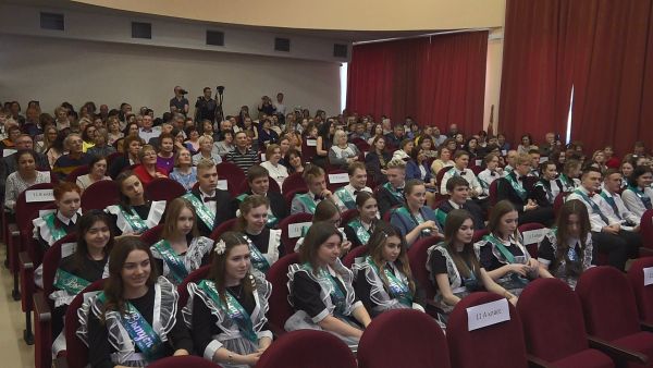 На этой неделе в Раменском округе звучат последние звонки.