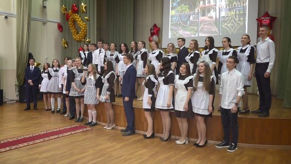 В школе №8 прошёл последний звонок.