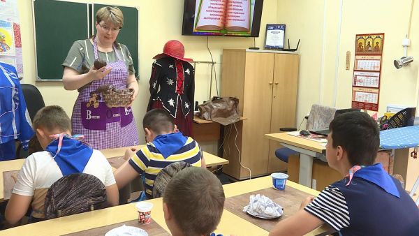 Педагог Удельнинской школы-интерната Катлярова Елена заняла второе место на региональном этапе Всероссийского конкурса.