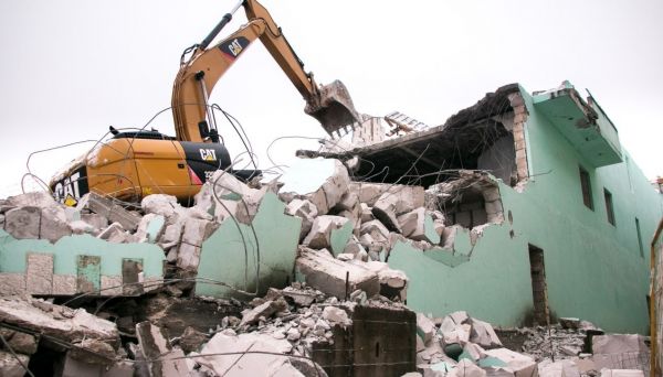 Более 600 объектов незавершенного и самовольного строительства ликвидировано за полгода в Подмосковье.