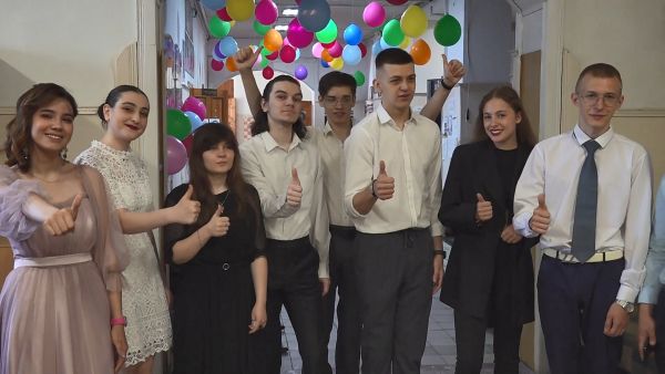 Выпускной вечер состоялся в МБОУ Быковская СОШ № 15.