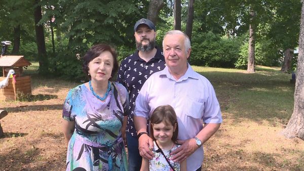 Что является главным для каждой семьи — это любовь и взаимопонимание.