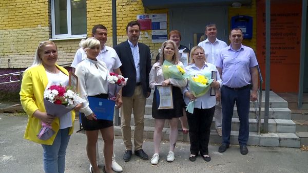 В Раменском поздравили сотрудников Почты России.