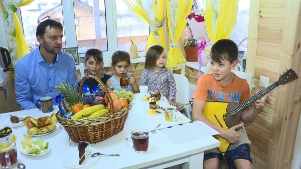 К Государственной награде представили семью Бахаревых.