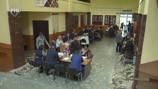 Обращение горожан напрямую к чиновникам.