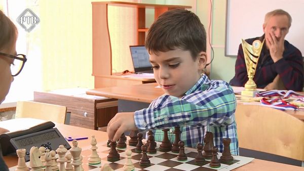 В школе №19 в городе Раменское прошёл турнир по шахматам среди школьников.