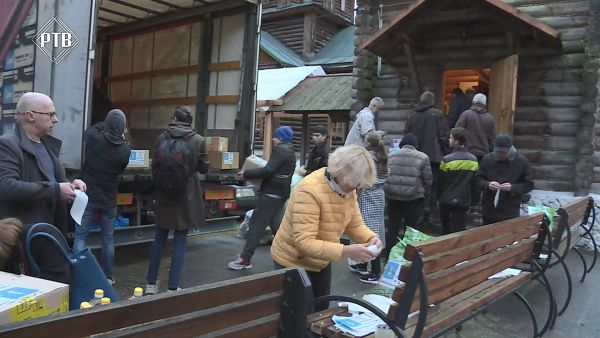 В зону СВО отправилась очередная колонна с гуманитарной помощью.