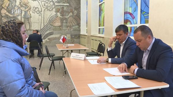 Выездная администрация – форма приема жителей без предварительной записи и по любым вопросам.