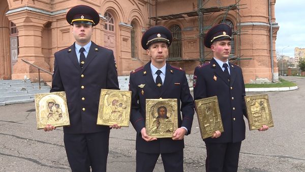 20 октября в храм Святой Троицы города Раменское возвращены иконы, которые ранее были украдены