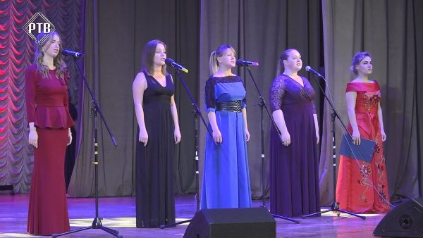 Праздничный концерт ко Дню народного единства.