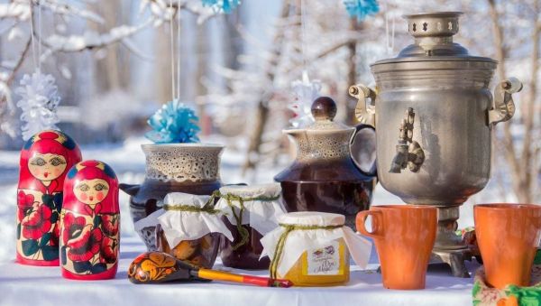 ДК «Родники» приглашает уже в эту субботу 17 декабря в 13:00 на новогодние посиделки.