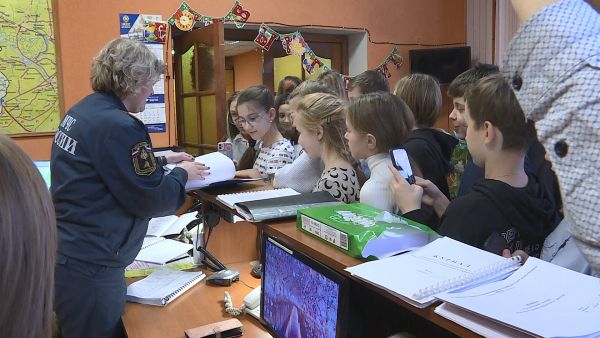 Школьники Раменского побывали на экскурсии в пожарной части.