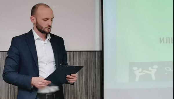 Максим Литвинов отчитался о работе СШ «Авангард» в 2022 году.