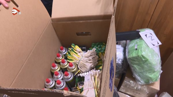 Представители партии «Единой России» передали очередную партию вещей, инвентаря, инструментов для наших военнослужащих.