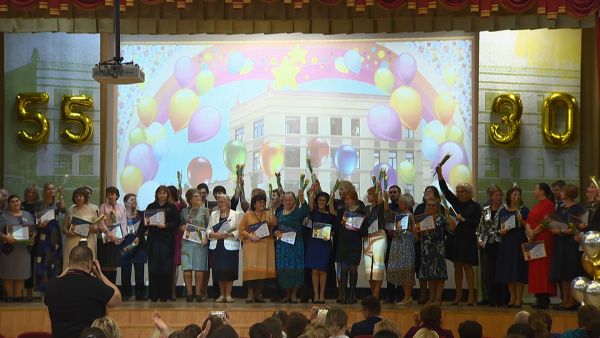 В этом году школе №7 исполняется 55 лет, преемницей которой 30 лет назад стала Гимназия г. Раменское.