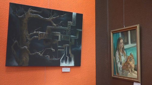 Выставка преподавателей детской школы искусств проходит в Раменском