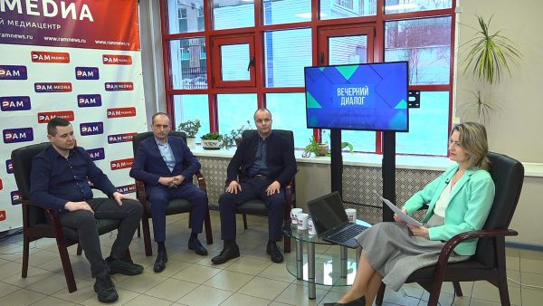 Вечерний диалог на тему опасность весенних паводков: как преодолеть лужи на дороге.