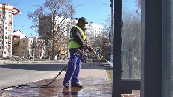 Службы дорожного хозяйства Раменского городского округа проводят генеральную уборку после зимы.