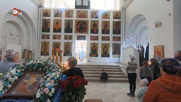 Благовещение в Казанском храме микрорайона Холодово.