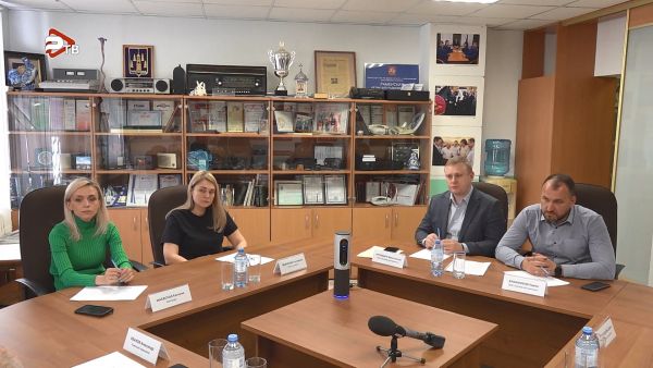 В Раменском медиацентре состоялся круглый стол на тему сбора, вывоза и утилизации отходов, крупногабаритного мусора.